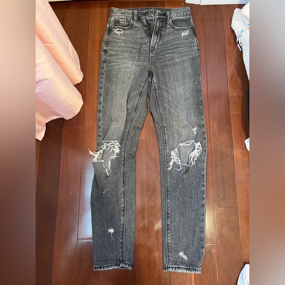 Gray ripped American Eagle straight leg jeans